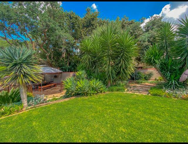 3 BEDROOM HOUSE FOR SALE IN MIDSTREAM ESTATE
